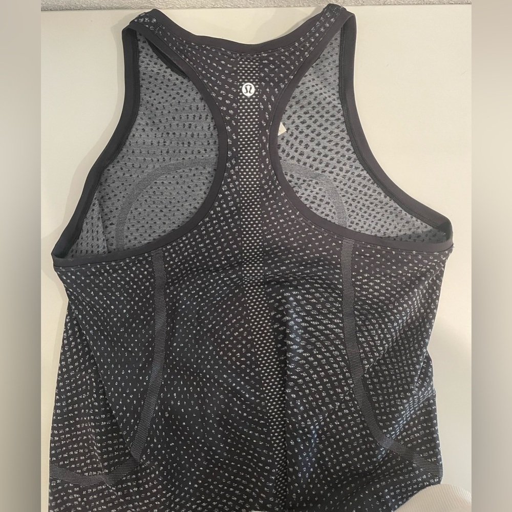Lululemon Tank Top - size 10